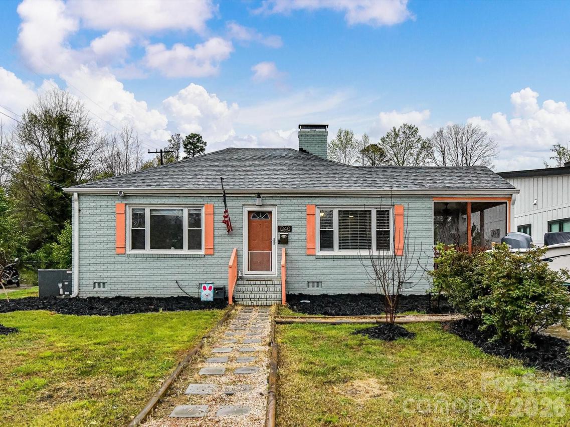 1240 Skyview Rd., Charlotte, NC 28208