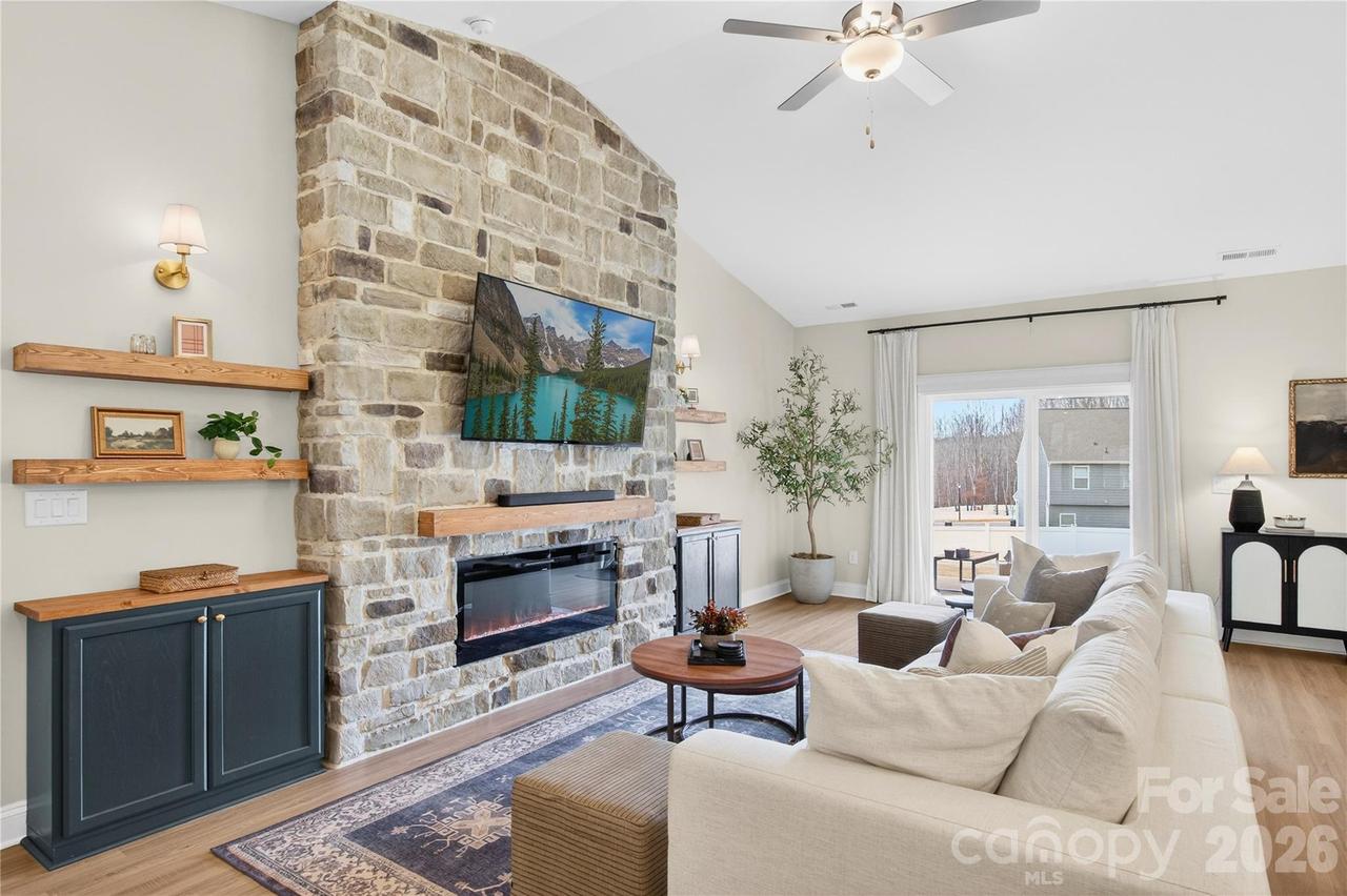 131 N Sina St., Troutman, NC 28166