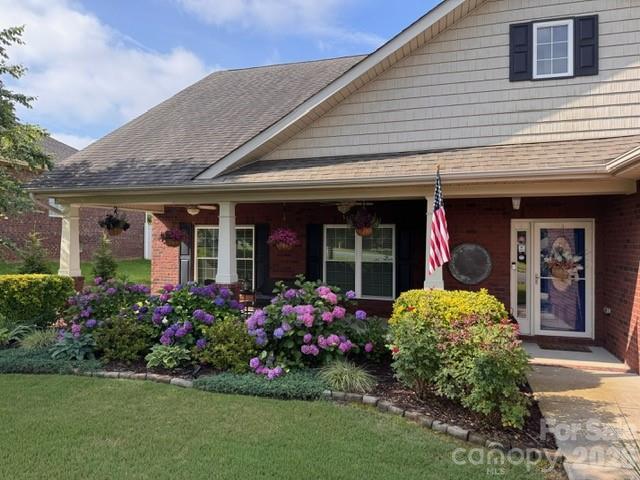 7244 Kenyon Dr., Denver, NC 28037