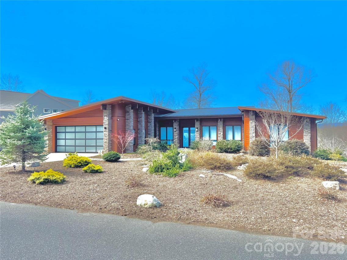 1416 High Valley Way, Lenoir, NC 28645