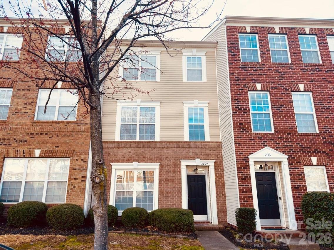 2009 Cambridge Beltway Dr., Charlotte, NC 28273