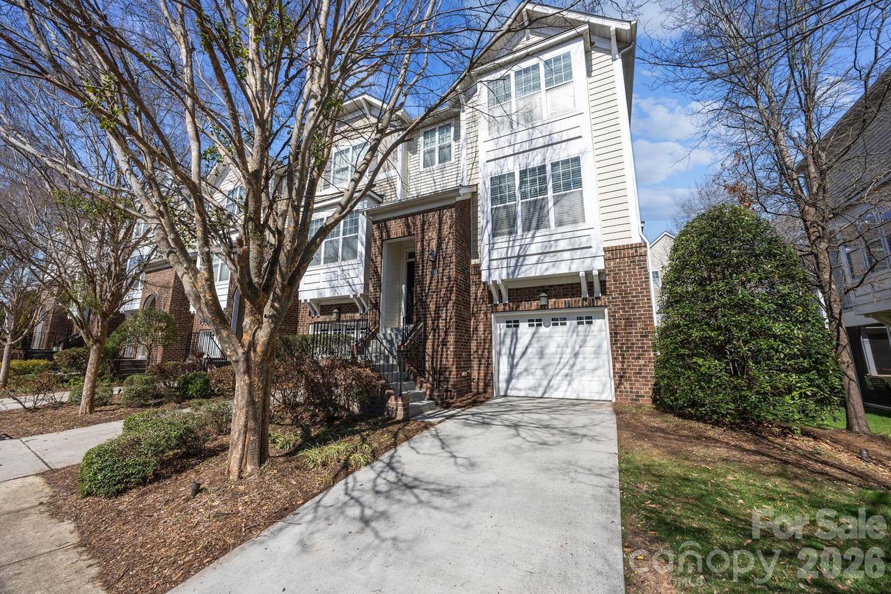 11156 Green Spring Dr., Huntersville, NC 28078