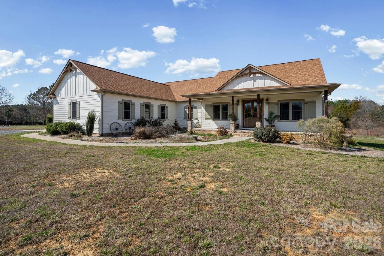 12041 Hazard Rd., Oakboro, NC 28129