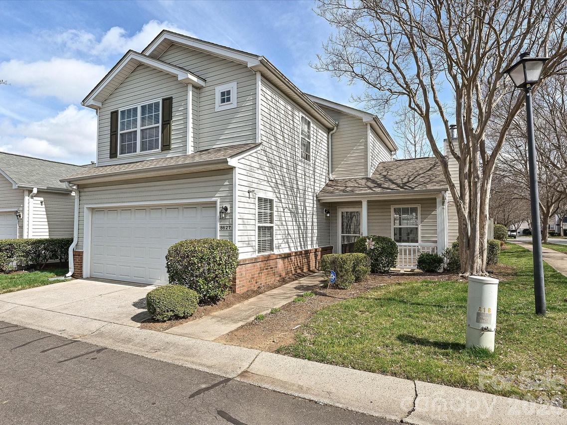 8627 Meadowmont View Dr., Charlotte, NC 28269