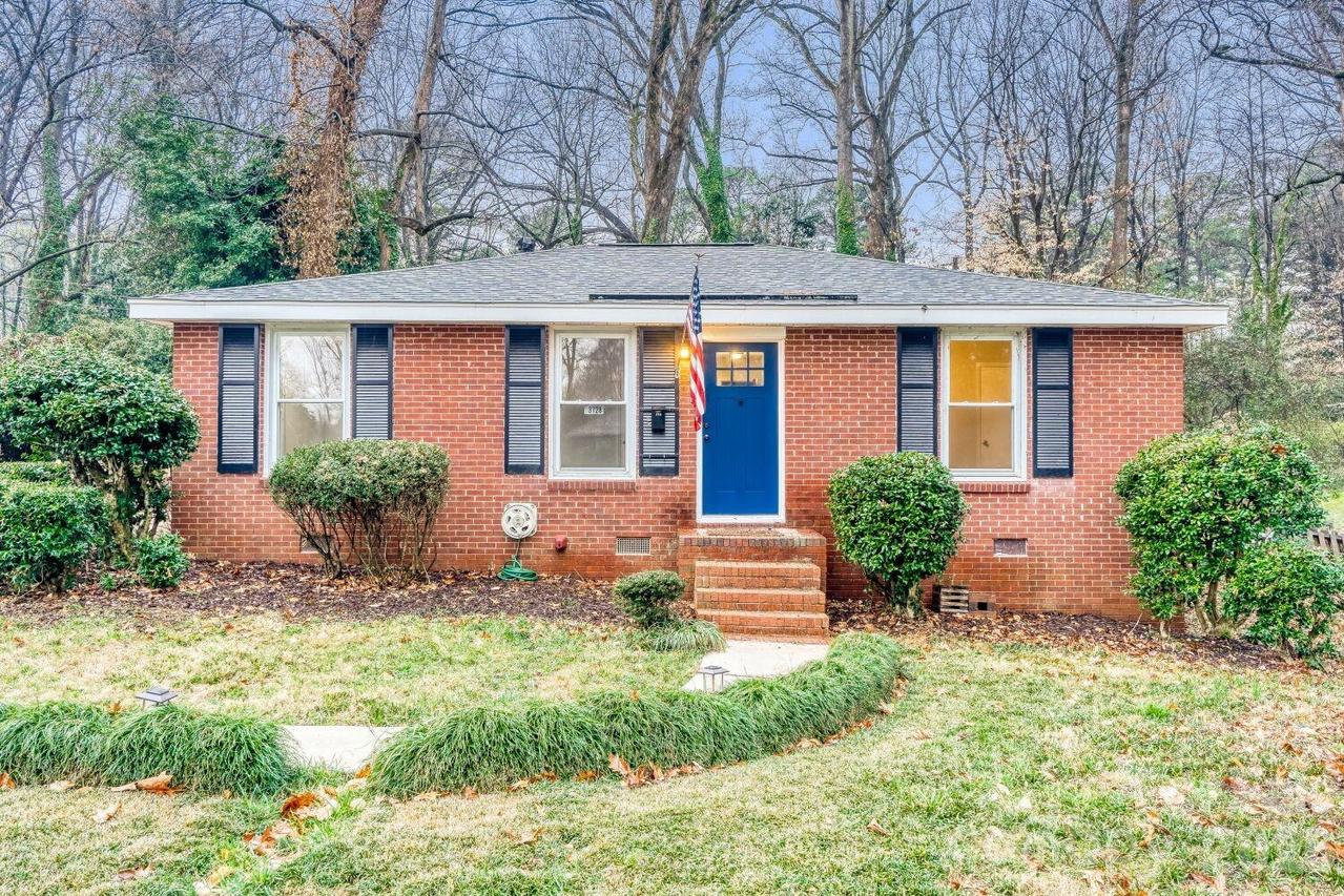 3728 Seaforth Dr., Charlotte, NC 28205