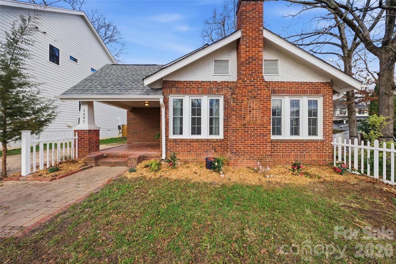 1601 Shamrock Dr., Charlotte, NC 28205