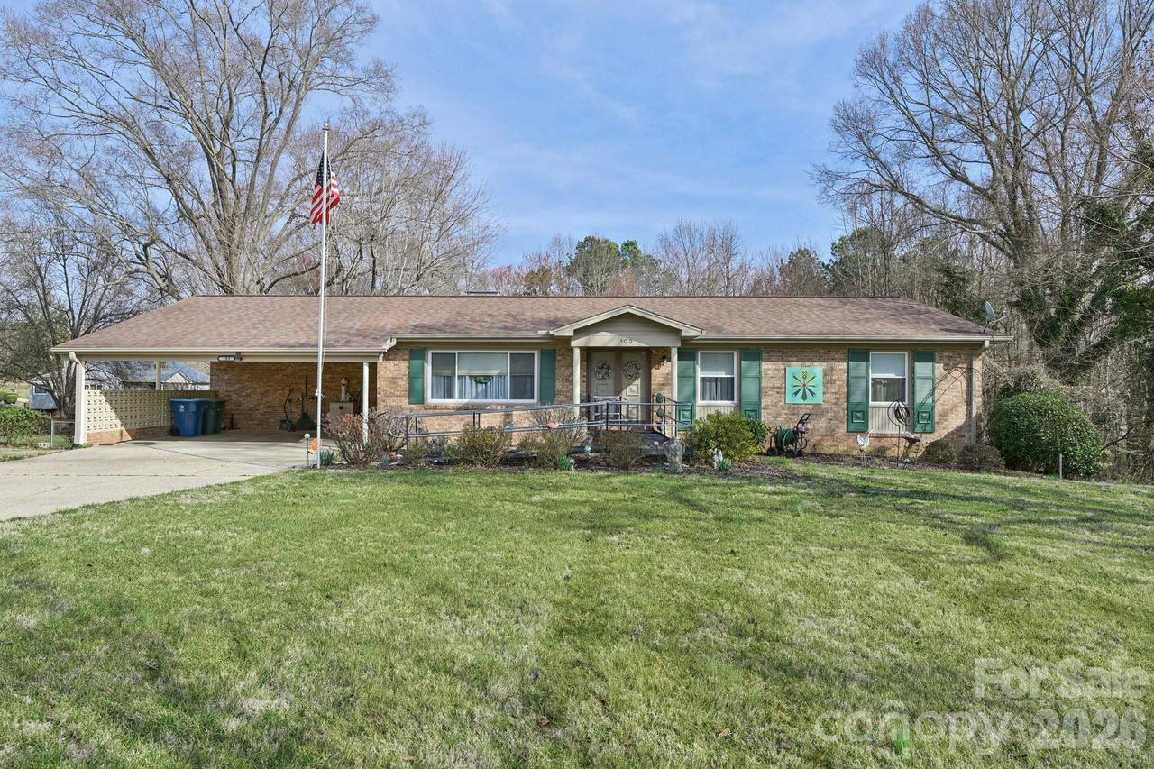 103 Magnolia Dr., Salisbury, NC 28147