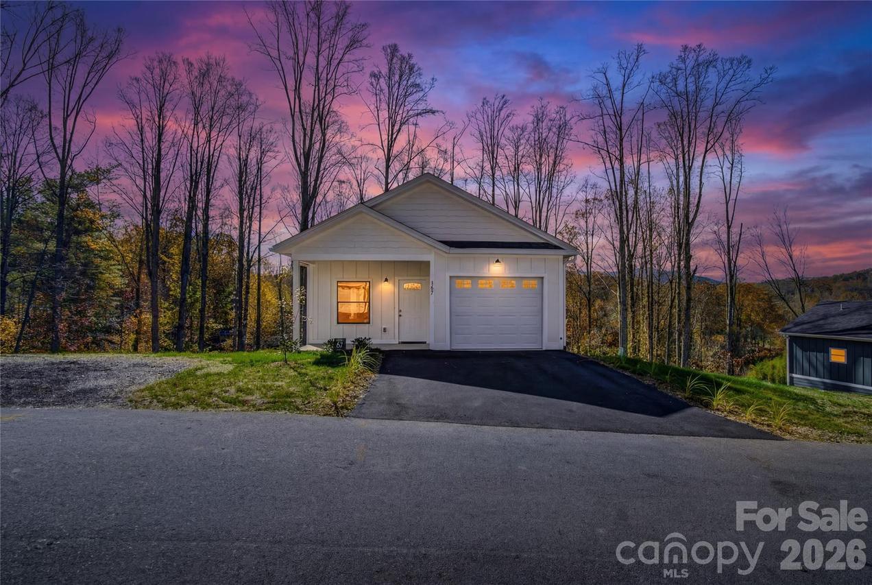 147 Northbend Dr., Asheville, NC 28804