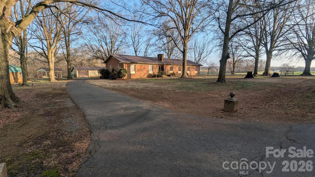 1524 Old Lawyers Rd., Marshville, NC 28103