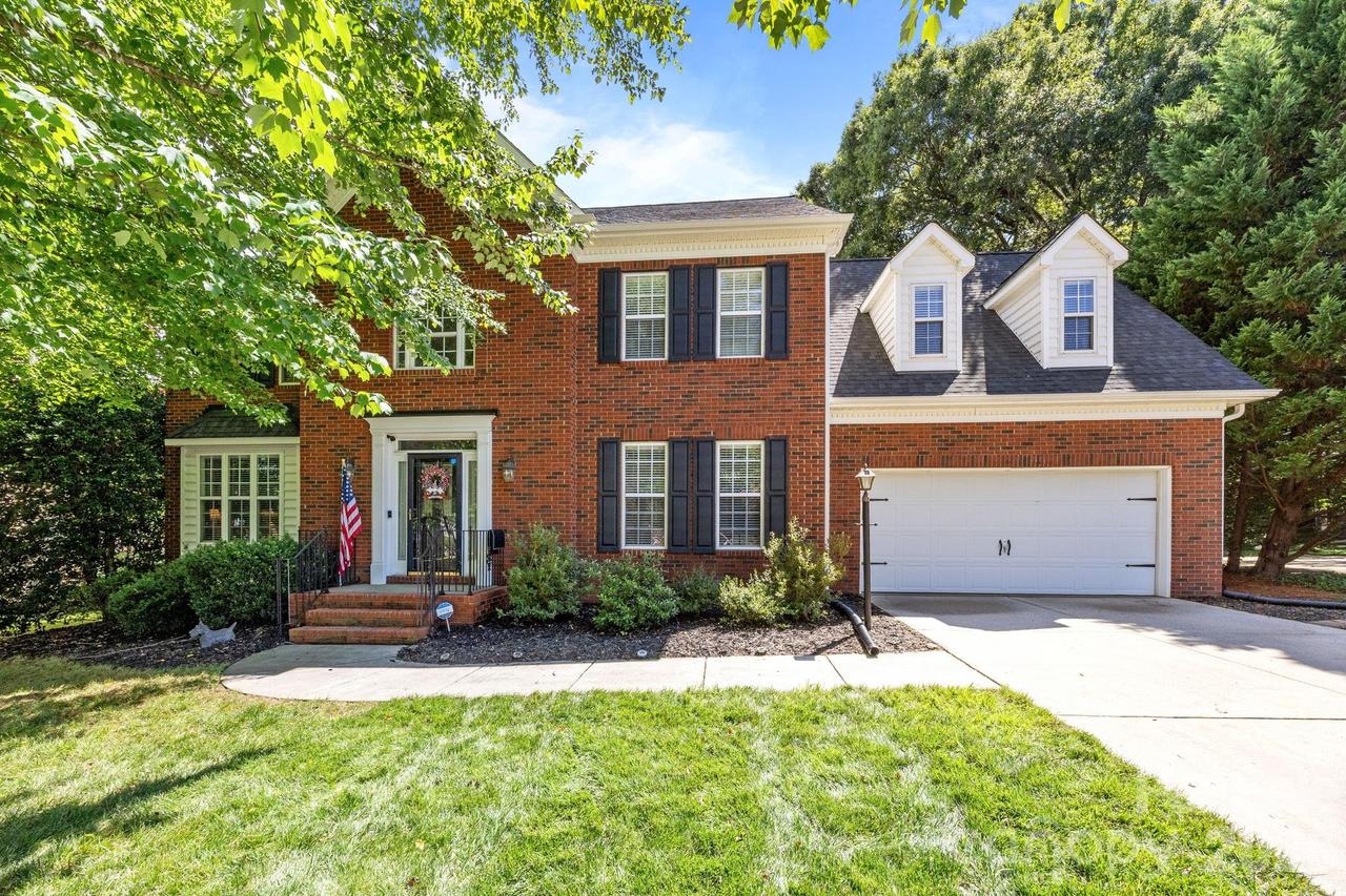 6932 Curlee Ct., Charlotte, NC 28277