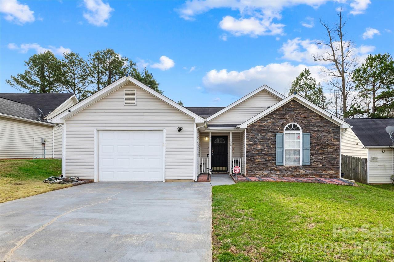 3720 Maggie Laney Dr., Charlotte, NC 28216