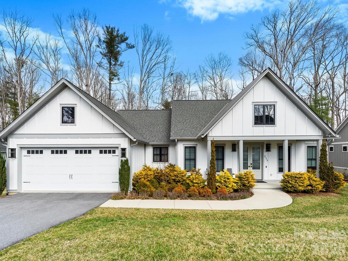 215 Lindsey Farm Dr. #9, Flat Rock, NC 28731