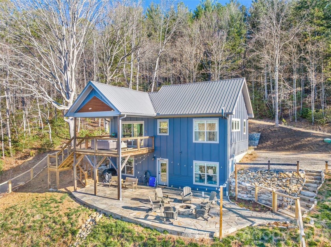 54 Weldon Way, Fairview, NC 28730