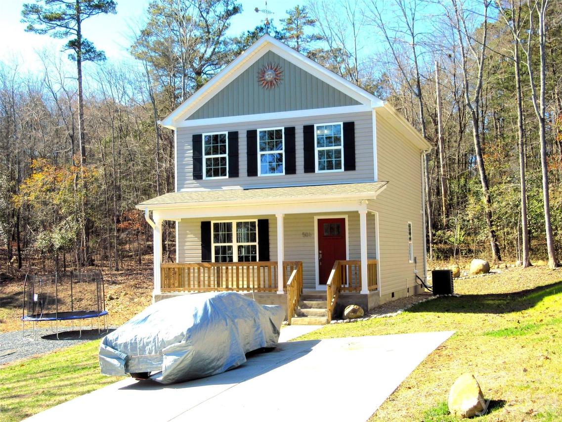 506 Lake Head Rd., Norwood, NC 28128