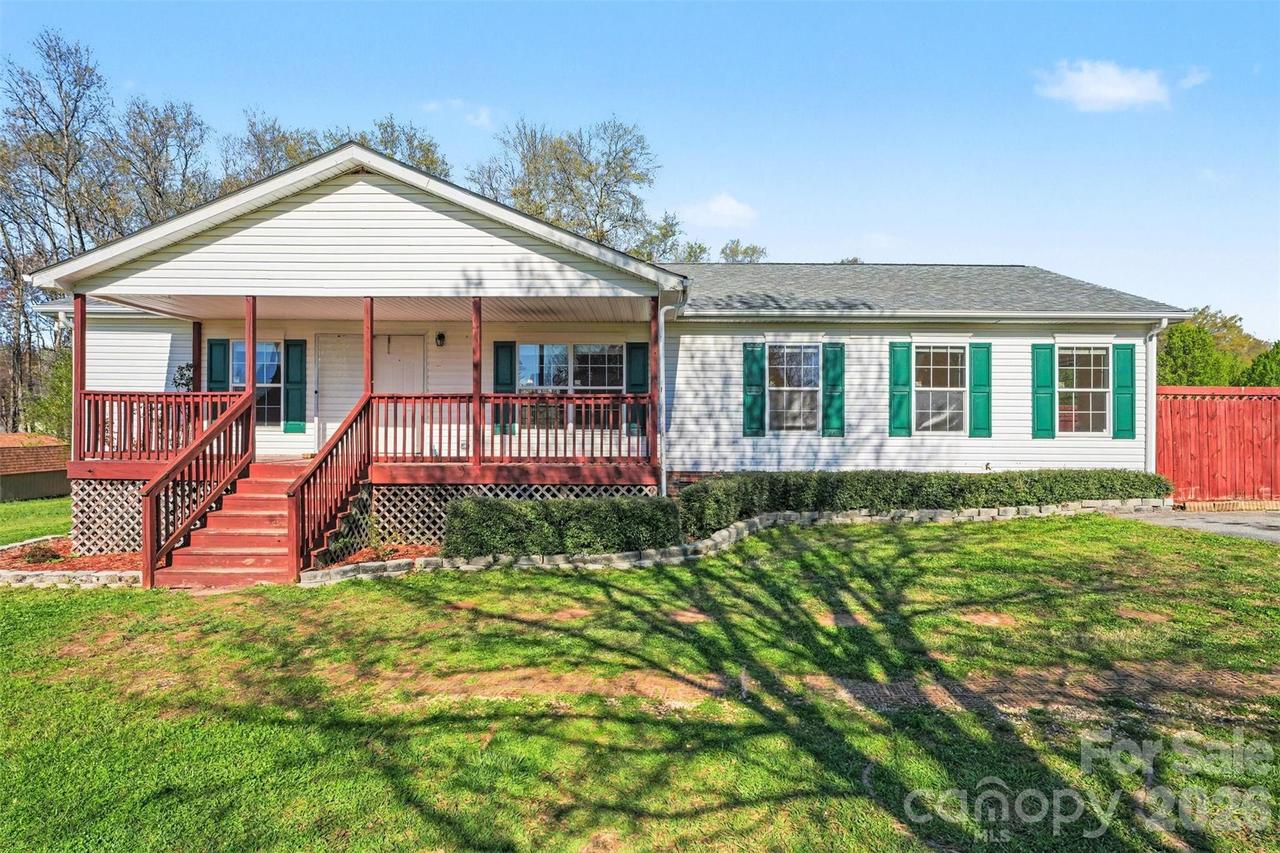 100 Acreview Ln., Maiden, NC 28650