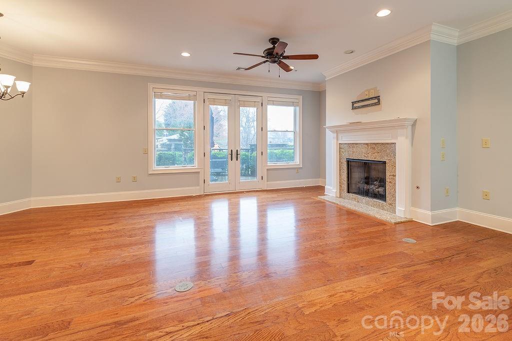 350 E Allen St. #103, Hendersonville, NC 28792