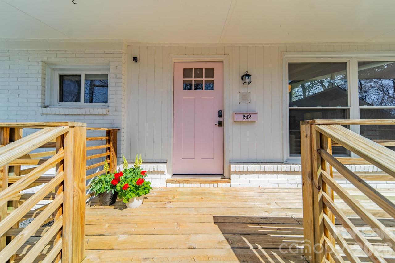 1512 Hartford Ave., Charlotte, NC 28209