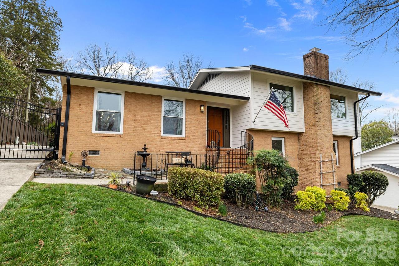 7423 Folger Dr., Charlotte, NC 28226