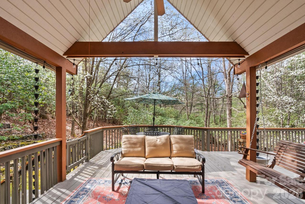 75 Wodigeasgohi Dr., Brevard, NC 28712