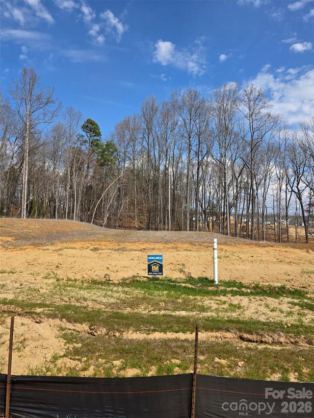 6733 Fairford Dr., Charlotte, NC 28215