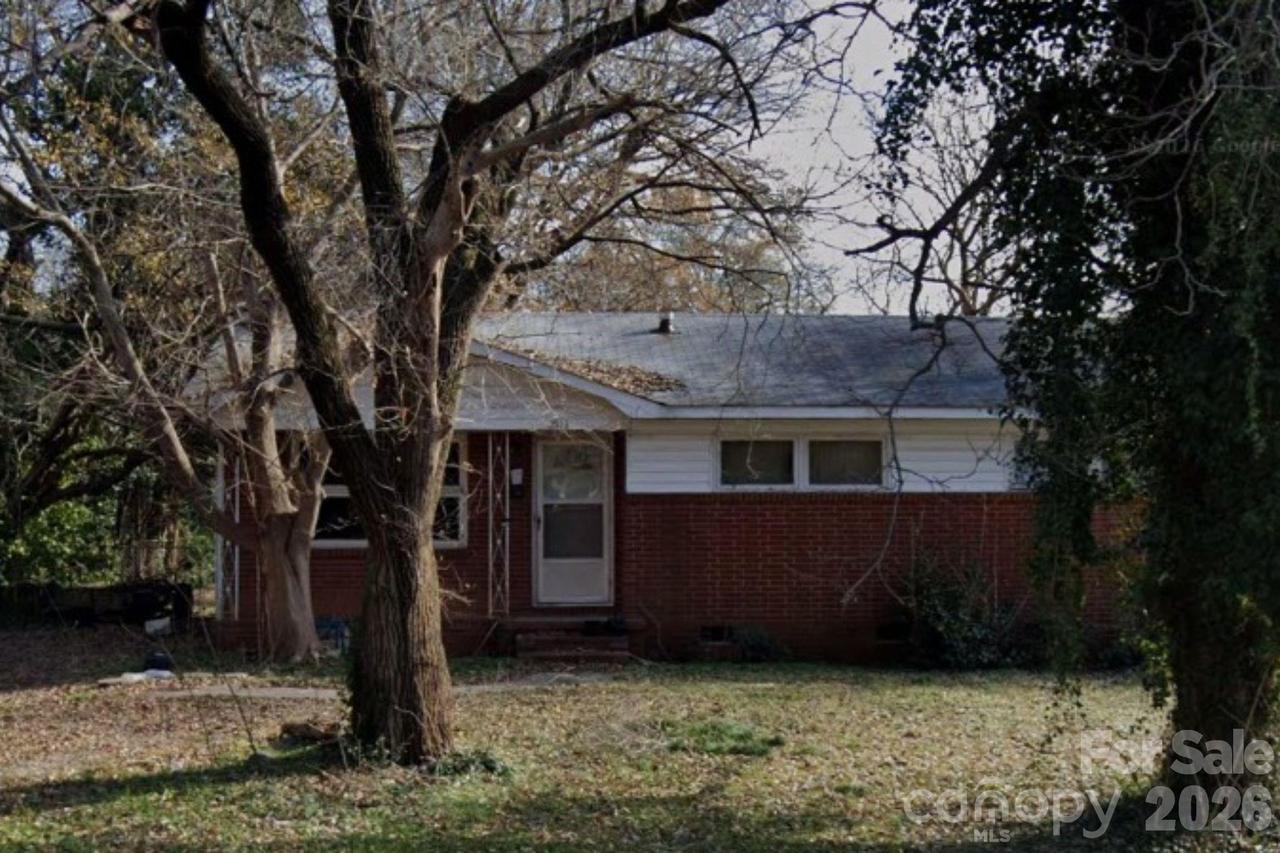 2513 Westgrove Dr., Charlotte, NC 28208