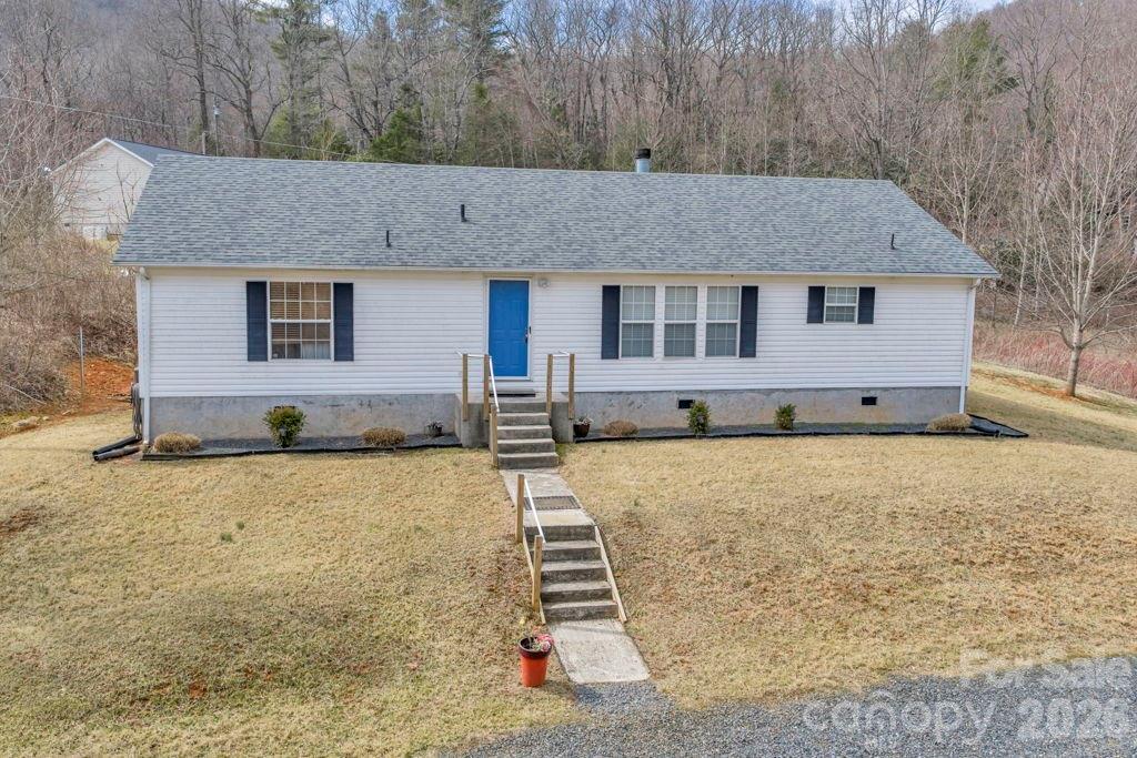 401 Lynn Gap Rd., Spruce Pine, NC 28777