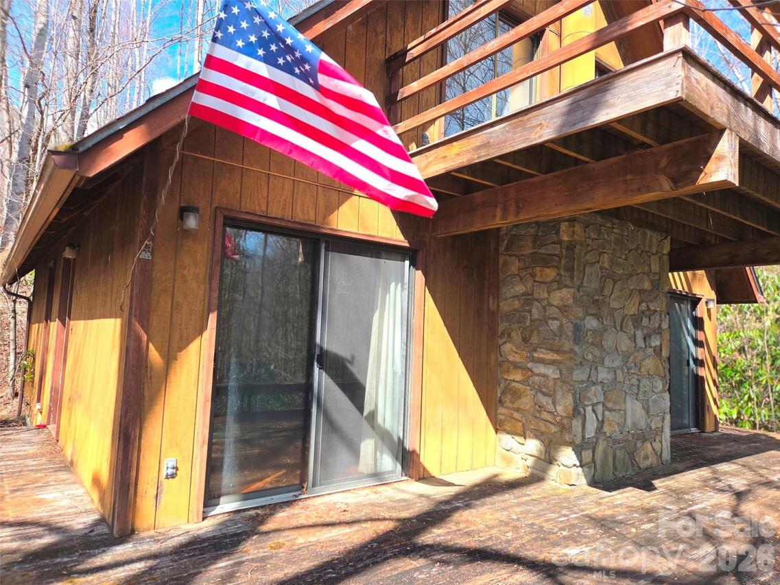 135 Cataloochee Ln., Waynesville, NC 28785