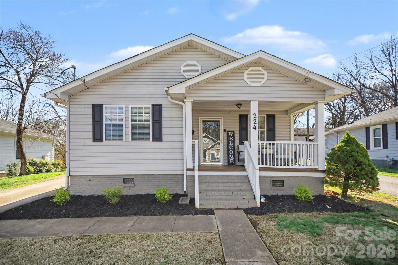 224 10th St., Cramerton, NC 28032