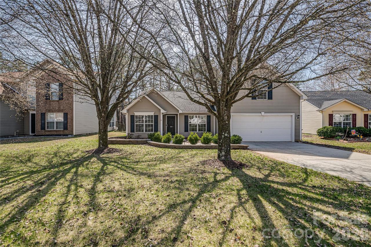 1838 Summit Ridge Ln., Kannapolis, NC 28083