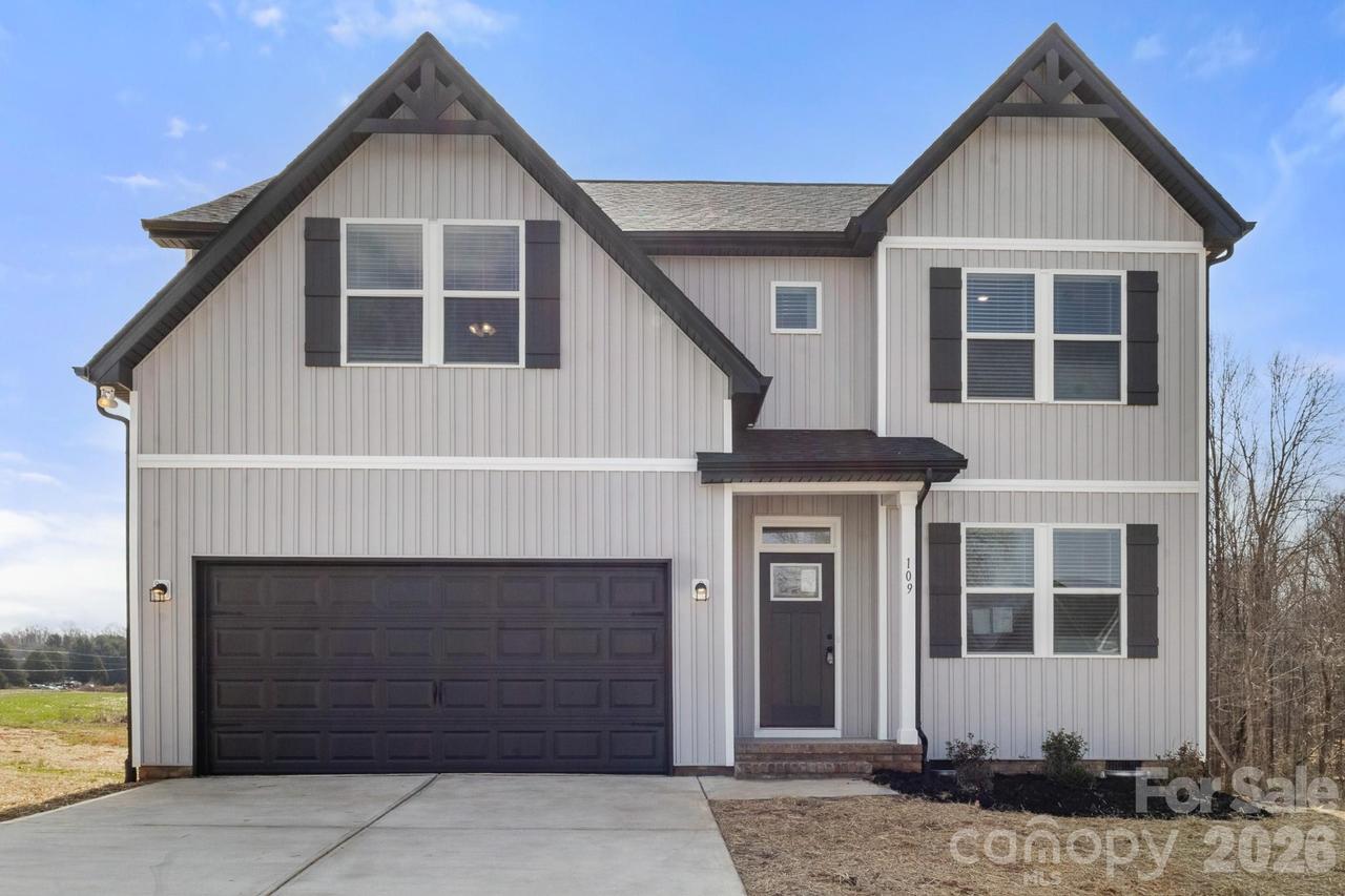 109 Indian Wells Ct., Harmony, NC 28634