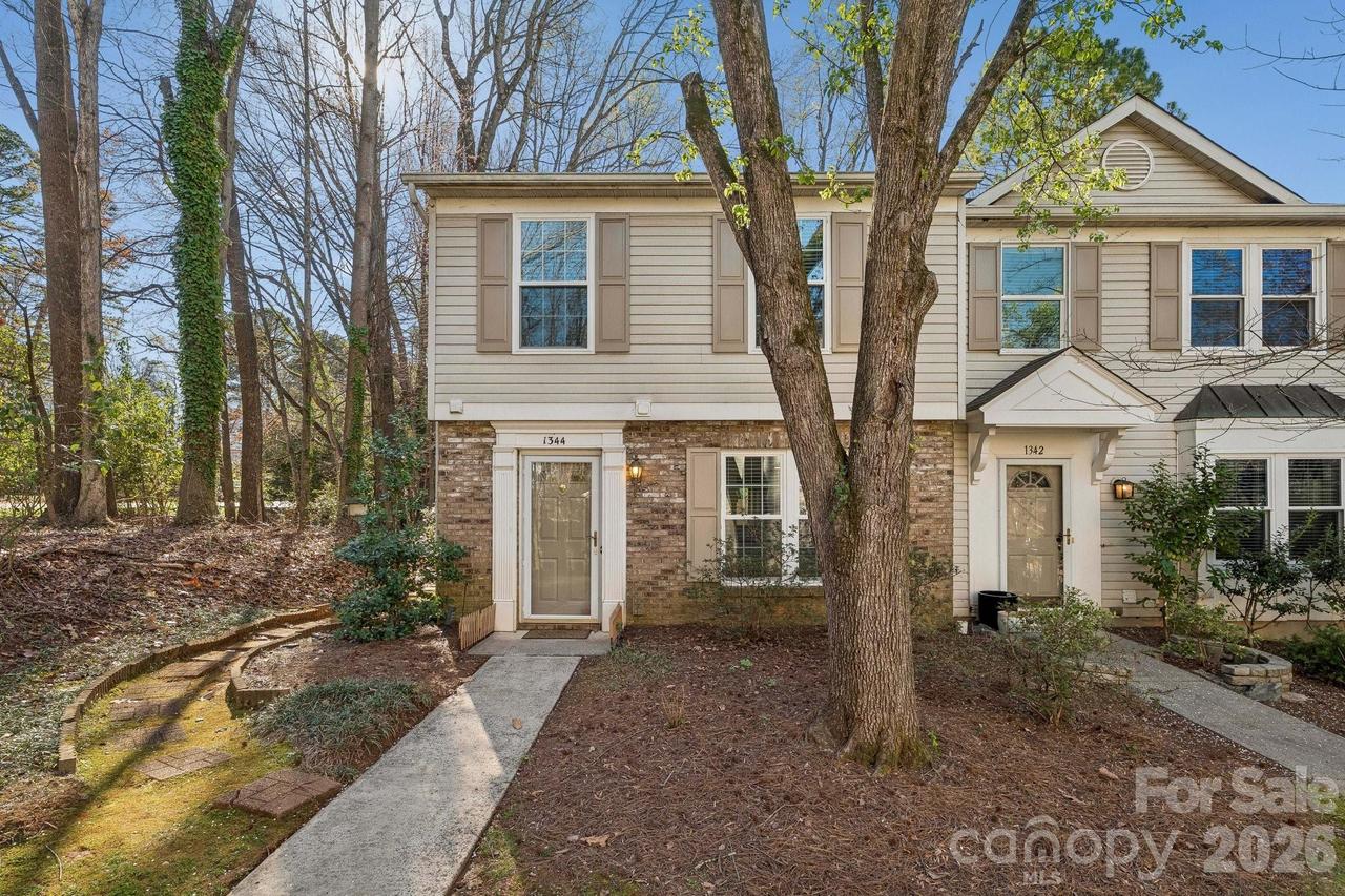 1344 Maple Shade Ln., Charlotte, NC 28270