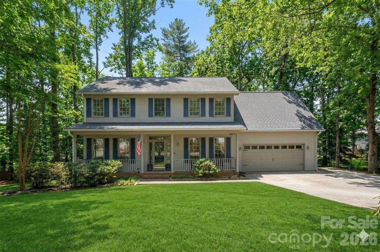 242 Windsor Forest Cir., Fletcher, NC 28732