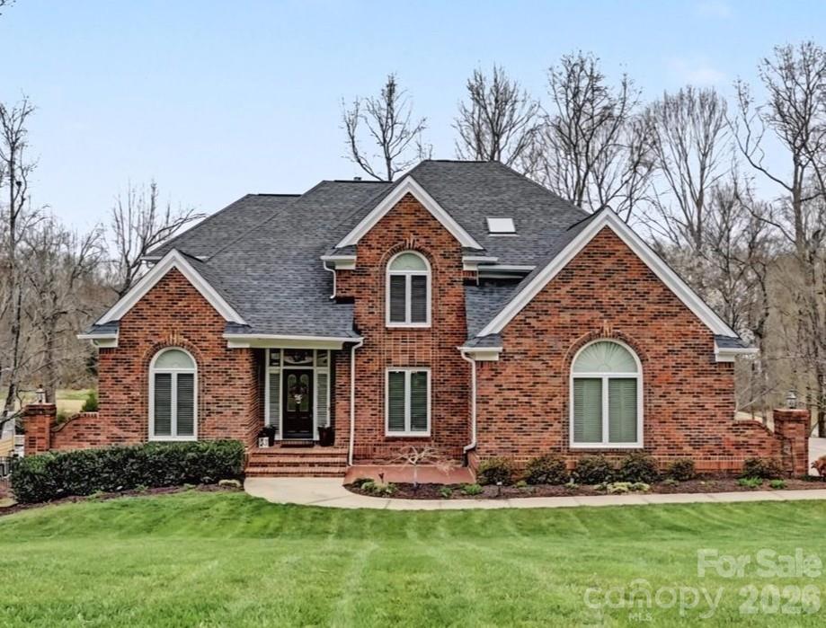 18801 River Falls Dr., Davidson, NC 28036