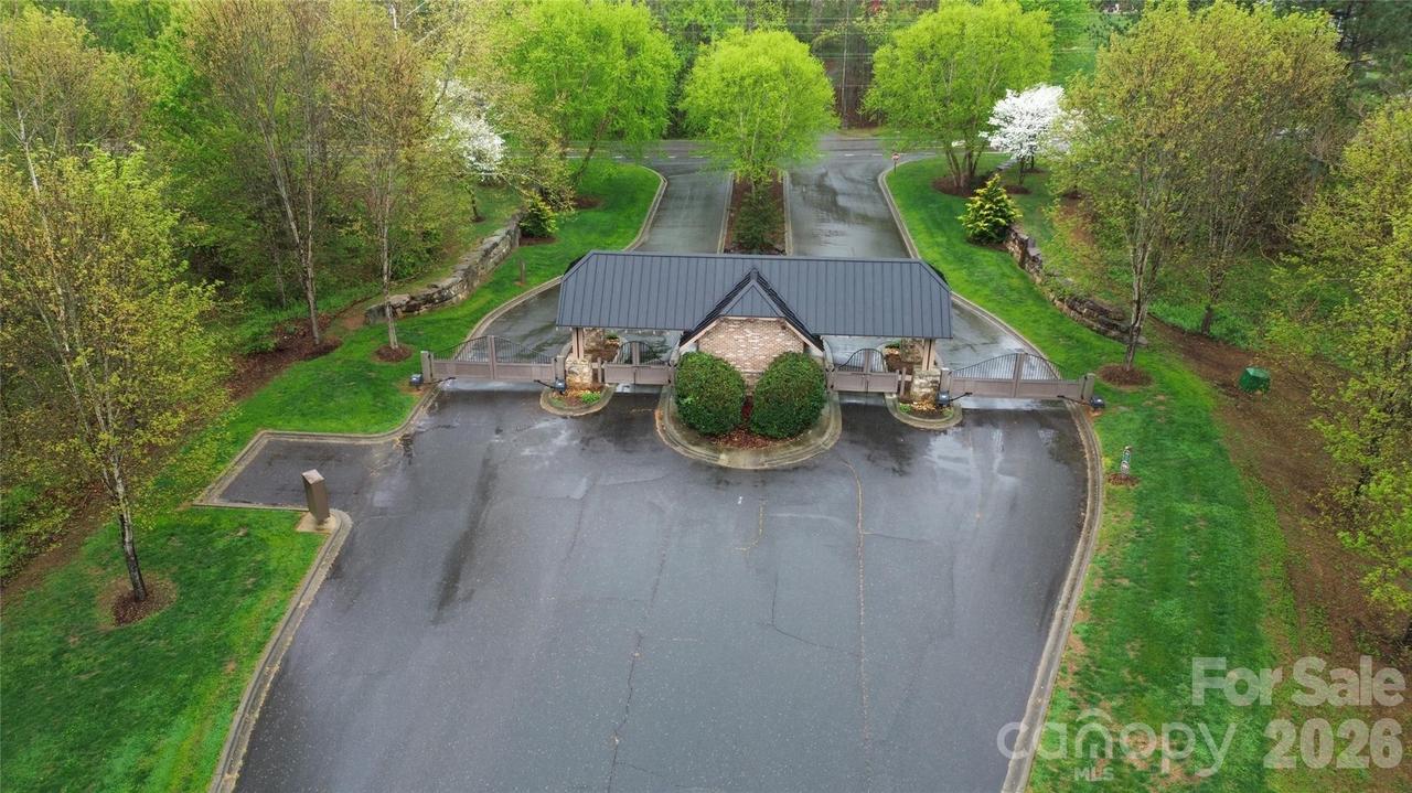 101, 107 Table Rock Trace, Morganton, NC 28655