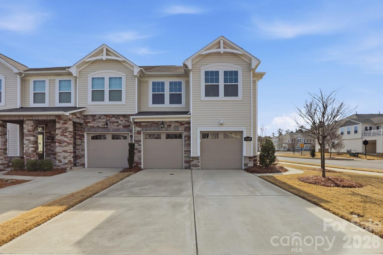 11110 Chalkbark Ln., Charlotte, NC 28262