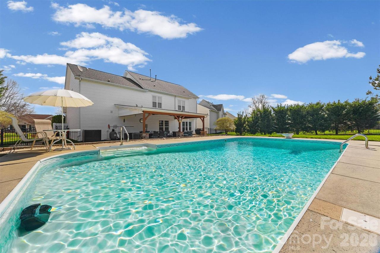 2016 Makin Dr., Indian Trail, NC 28079