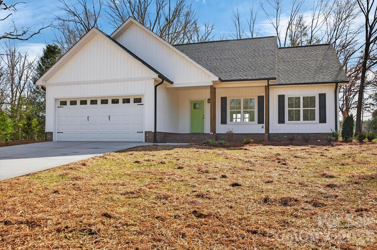 611 White Oak Ln., Rockwell, NC 28138