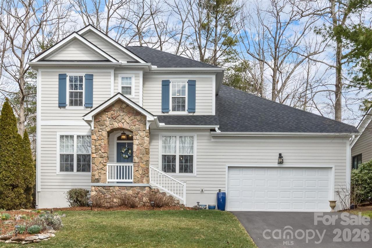 107 Mountain Dr., Biltmore Lake, NC 28715