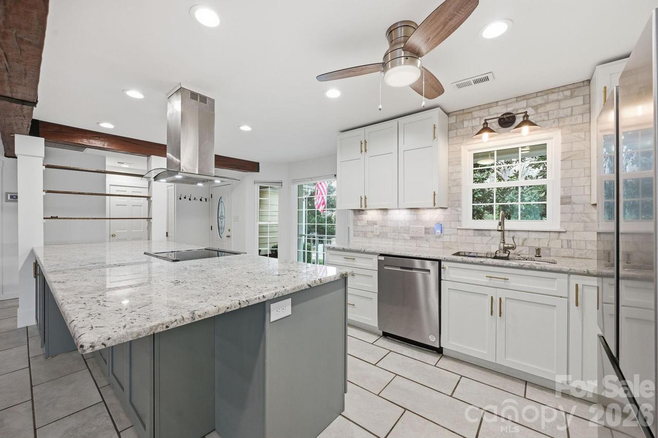 2717 Olde Whitehall Rd., Charlotte, NC 28273