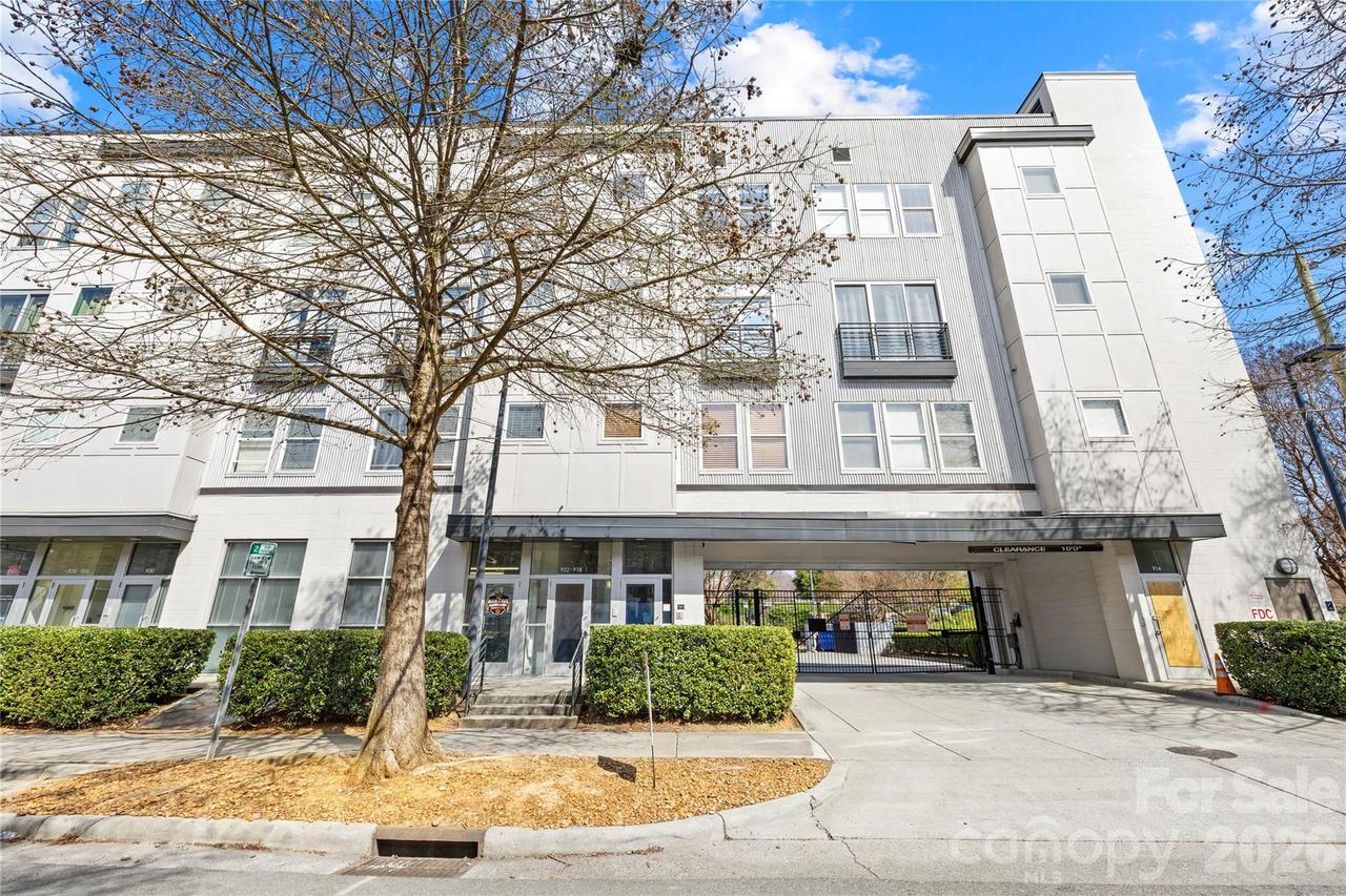 918 Westmere Ave., Charlotte, NC 28208