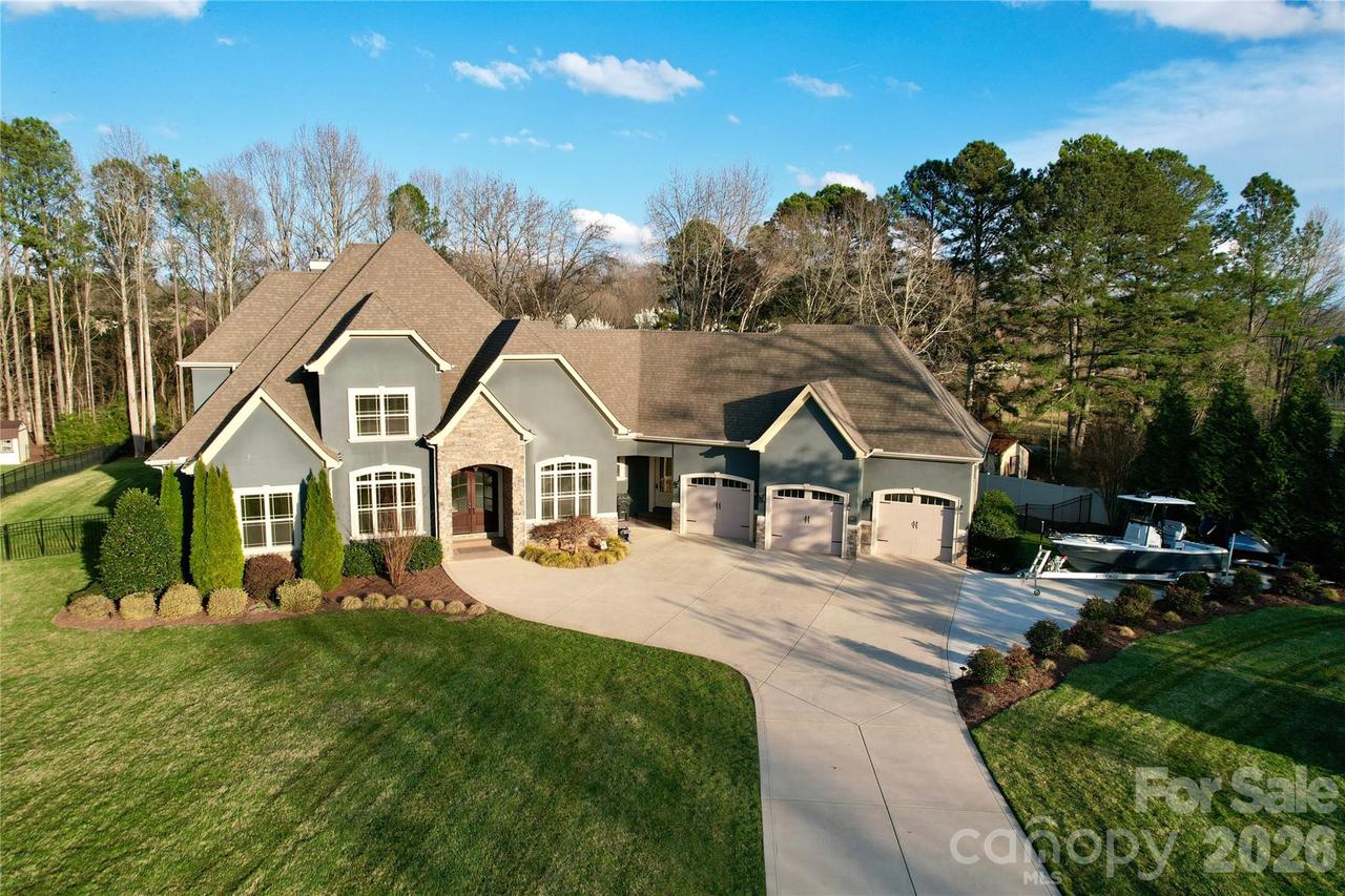 147 Castle Dr., Mooresville, NC 28117