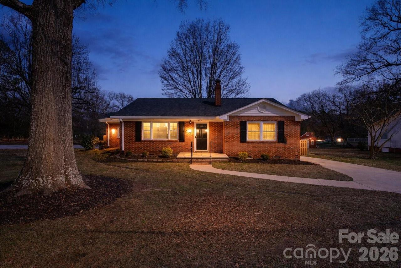 242 White St., Concord, NC 28027