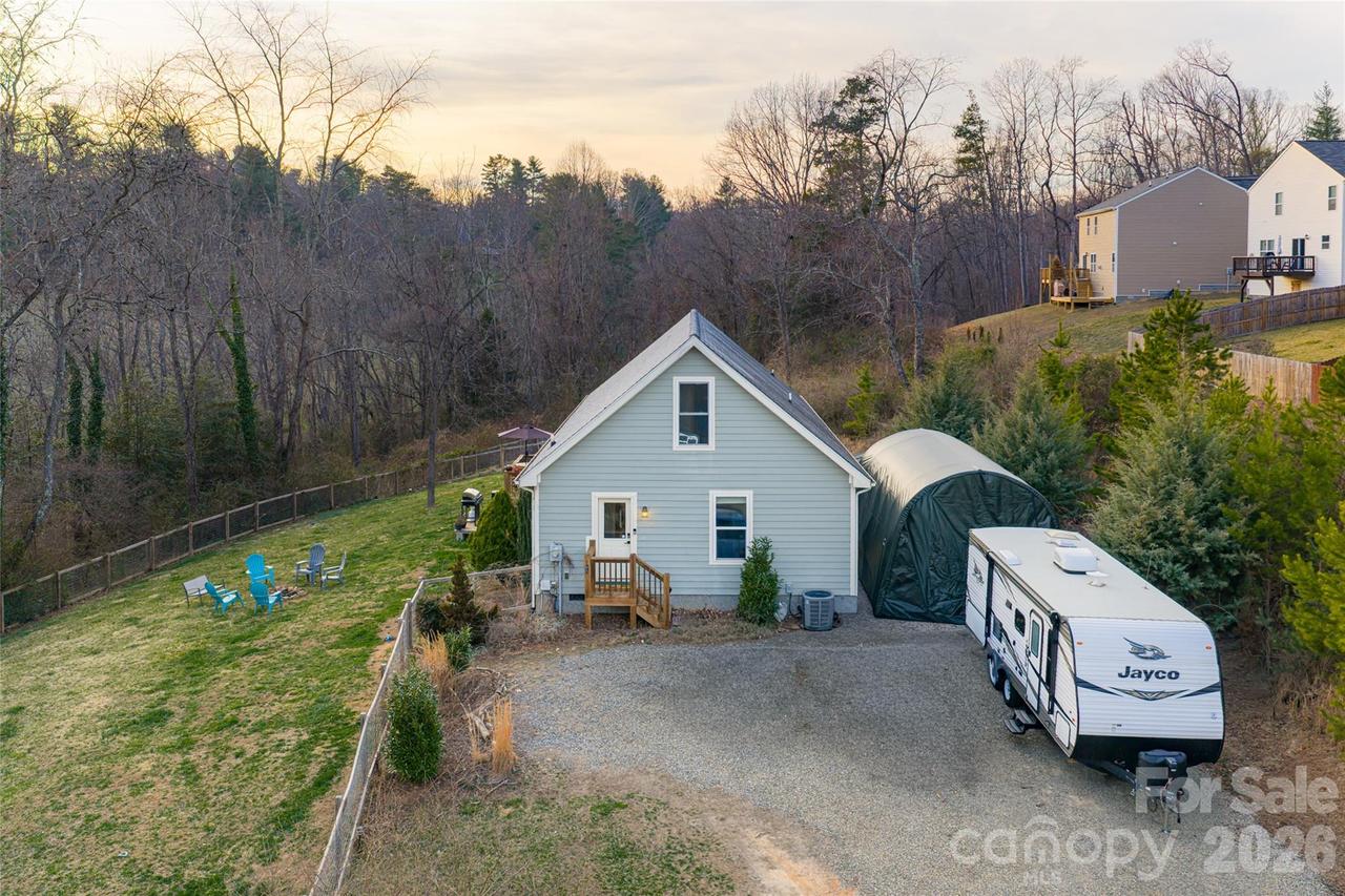 65 Owenby Rd., Candler, NC 28715