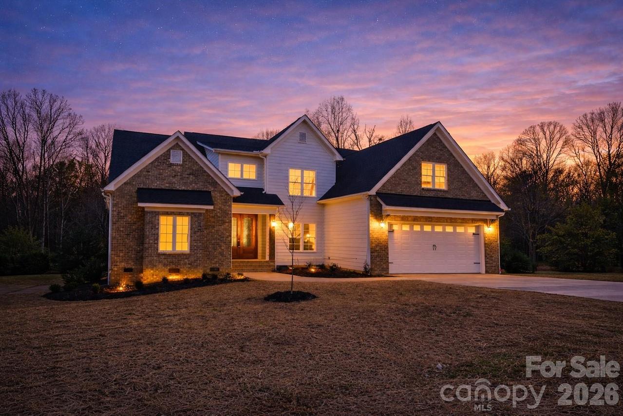 8181 Sanfords Creek Dr., Colfax, NC 27235