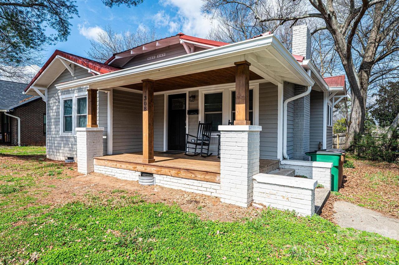 308 W Sycamore St., Lincolnton, NC 28092
