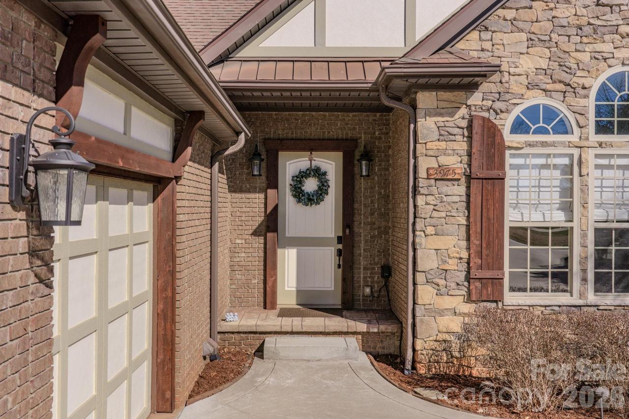 3975 Plantation Dr. #54,55, Morganton, NC 28655