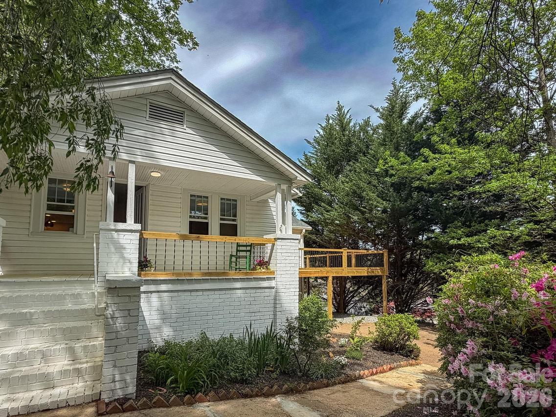 50 Hidden Hill Rd., Tryon, NC 28782