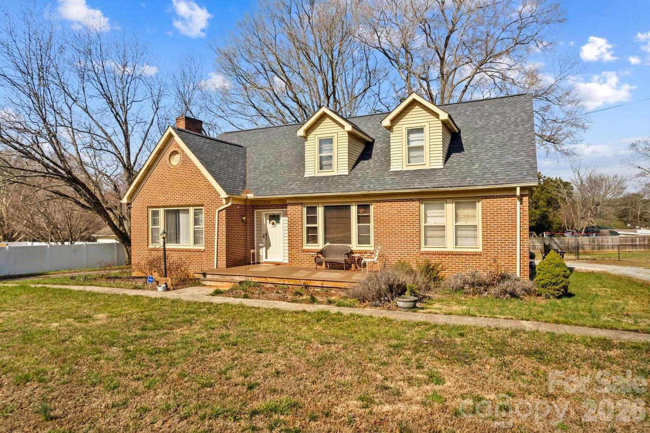 416 W Peeler St., Salisbury, NC 28146