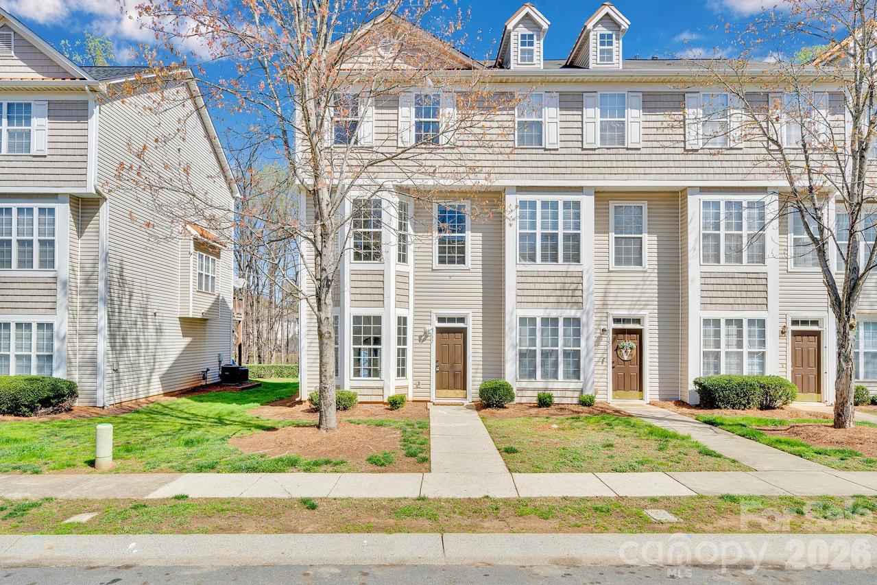 8131 Kings Creek Dr., Charlotte, NC 28273