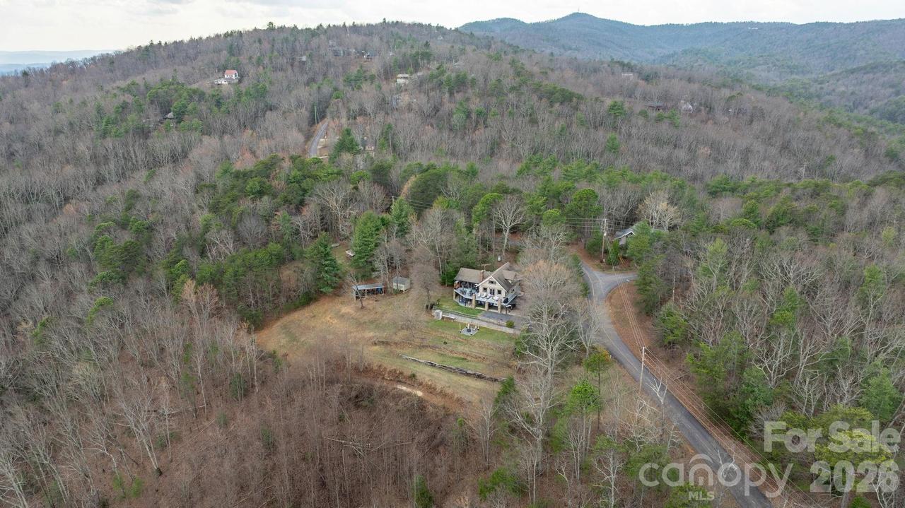 2184 Pine Mountain Dr., Connelly Springs, NC 28612